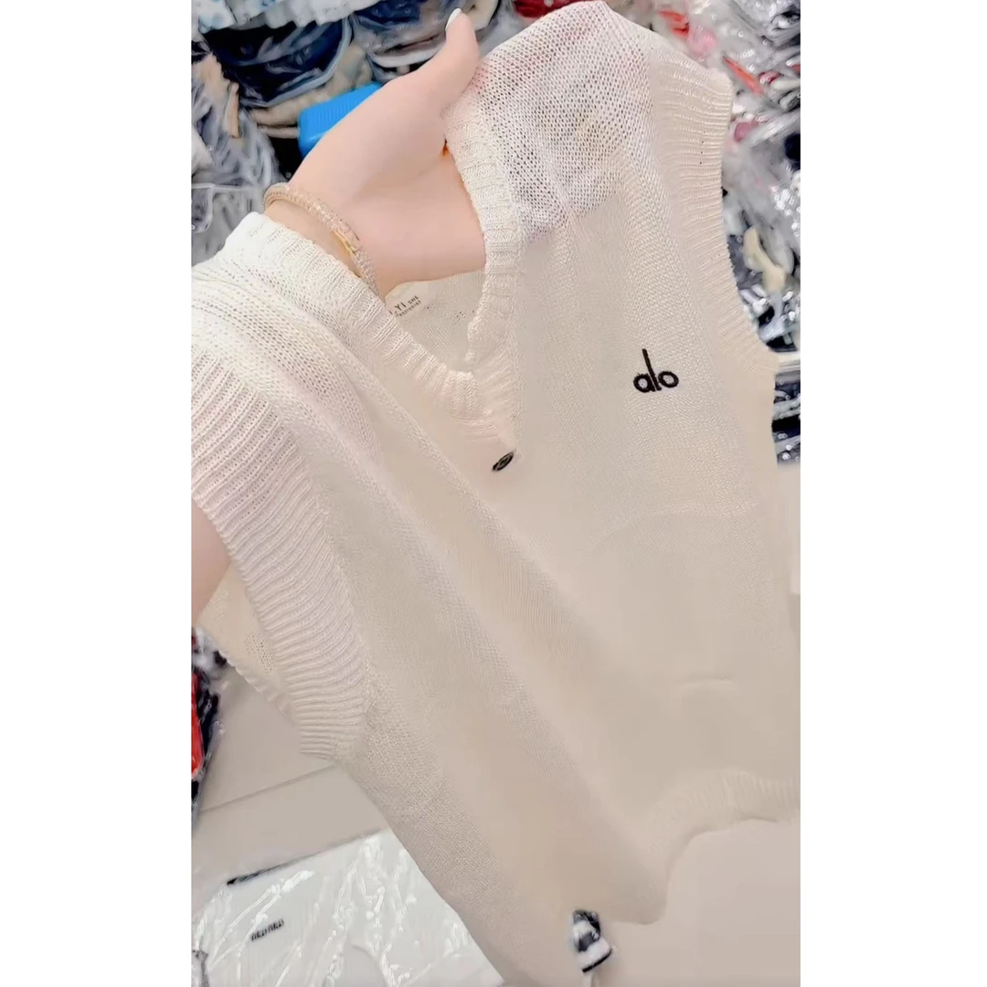 今年流行穿搭2025夏季新款温柔风毛针织衫减龄清冷感休闲无袖上衣