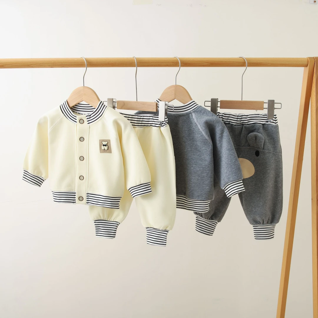 2025宝宝春秋运动套装卡通条纹立领儿童休闲服