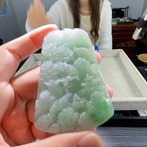 翡翠未镶嵌颈饰翡翠