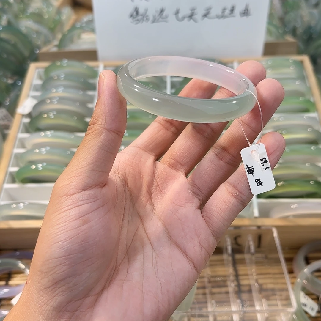 玛瑙/玉髓未镶嵌手镯圈口59.3