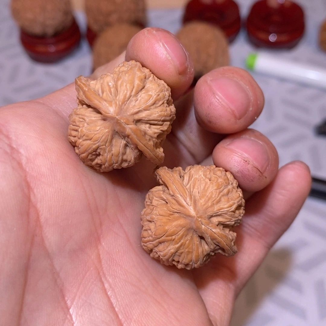 28尺承德密纹文玩核桃