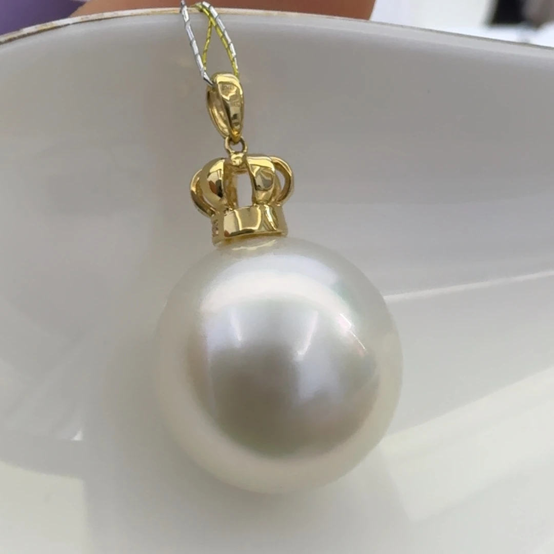 海水珍珠颈饰18K金镶嵌