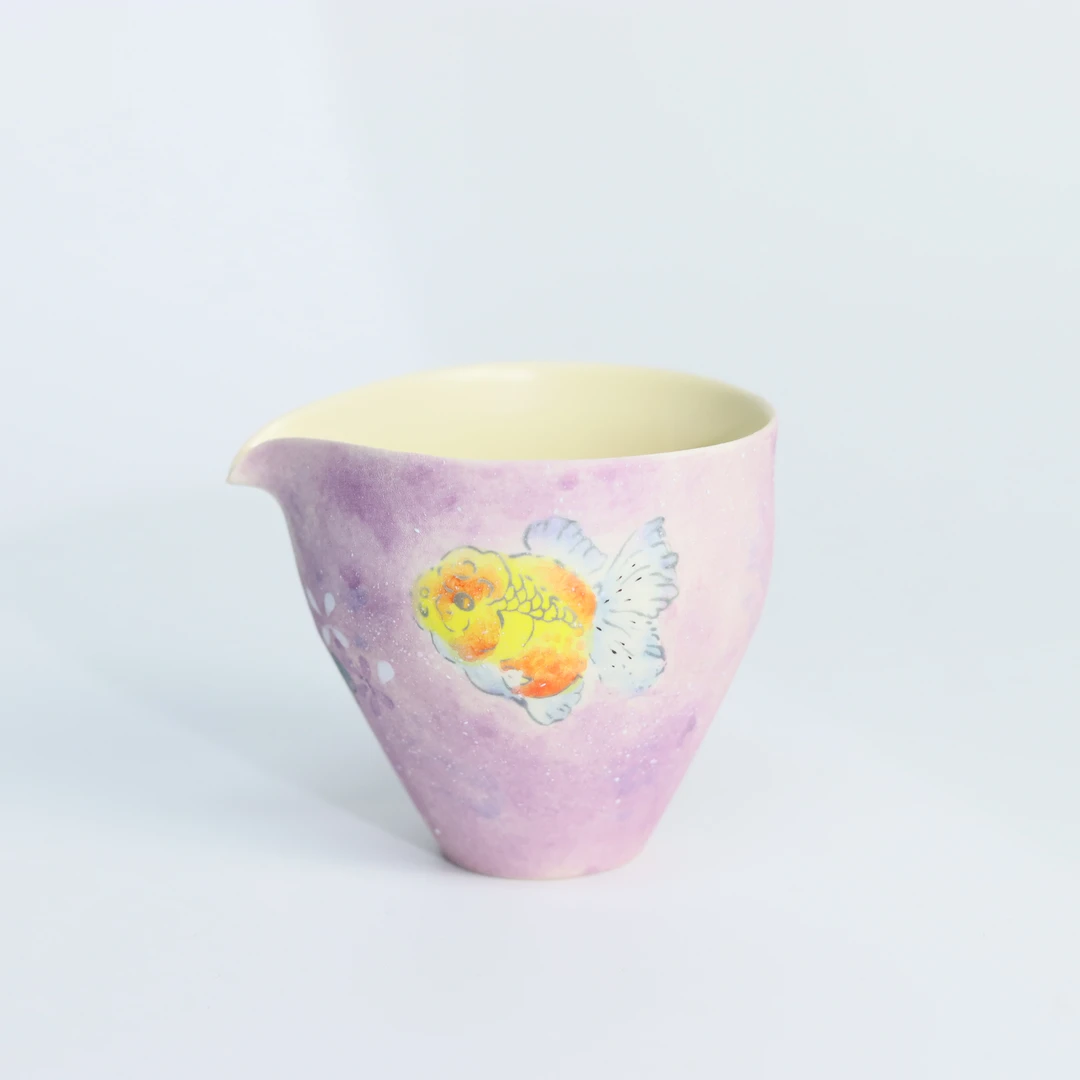 新12032手绘紫色金鱼系列公道杯
