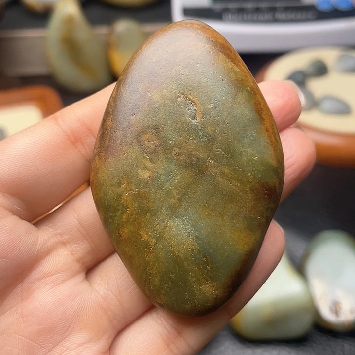 和田玉颈饰未镶嵌43