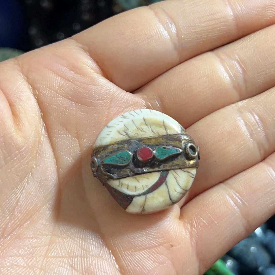 彤***玛瑙/玉髓合金颈饰