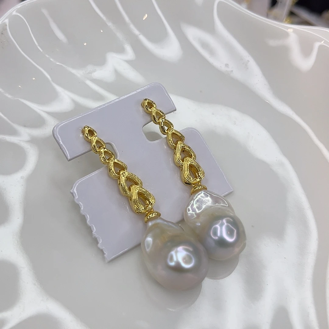 淡水珍珠耳饰合金