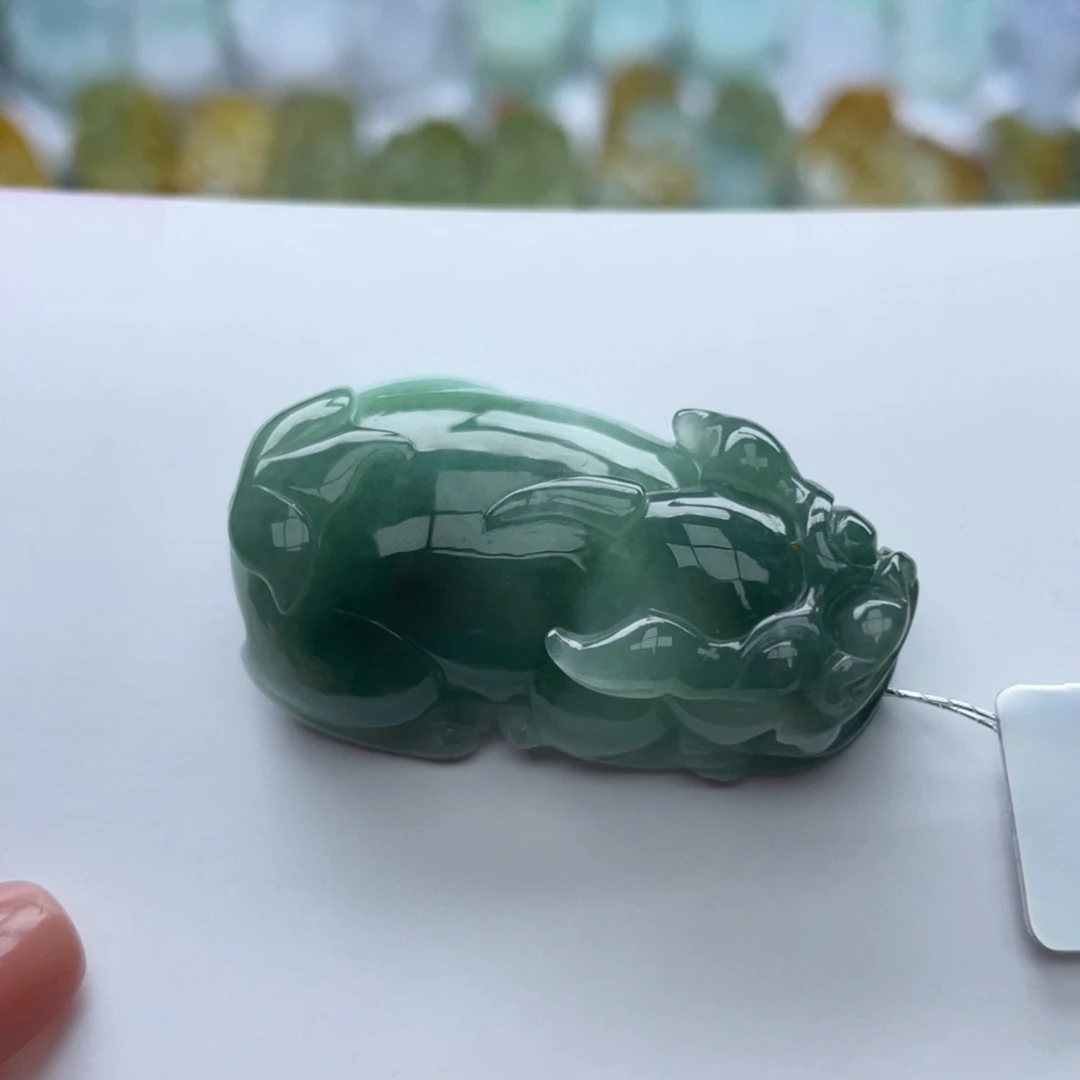 翡翠颈饰未镶嵌貔貅