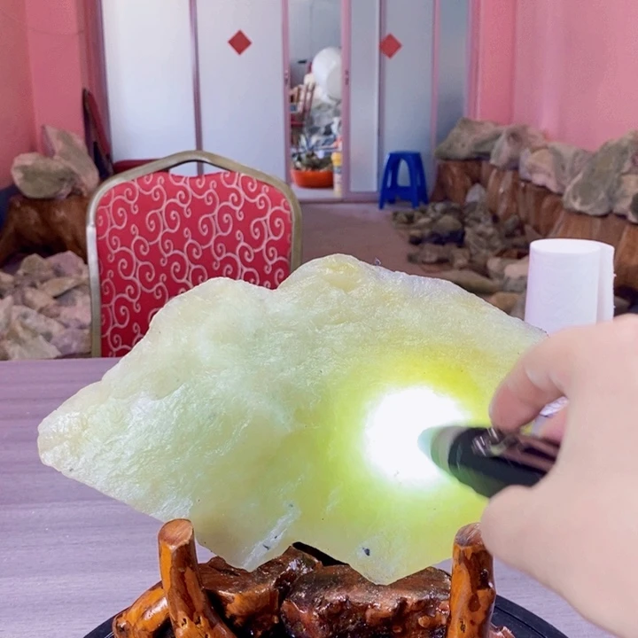 蛇纹石玉未镶嵌岫玉原石