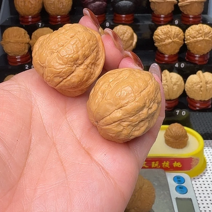 把件文玩核桃小玉蟾37尺…………95号