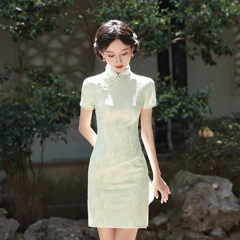 绿色旗袍小个子新款2025新中式夏季连衣裙改良年轻款少女学生短款