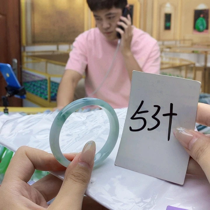 翡翠未镶嵌手镯0009……