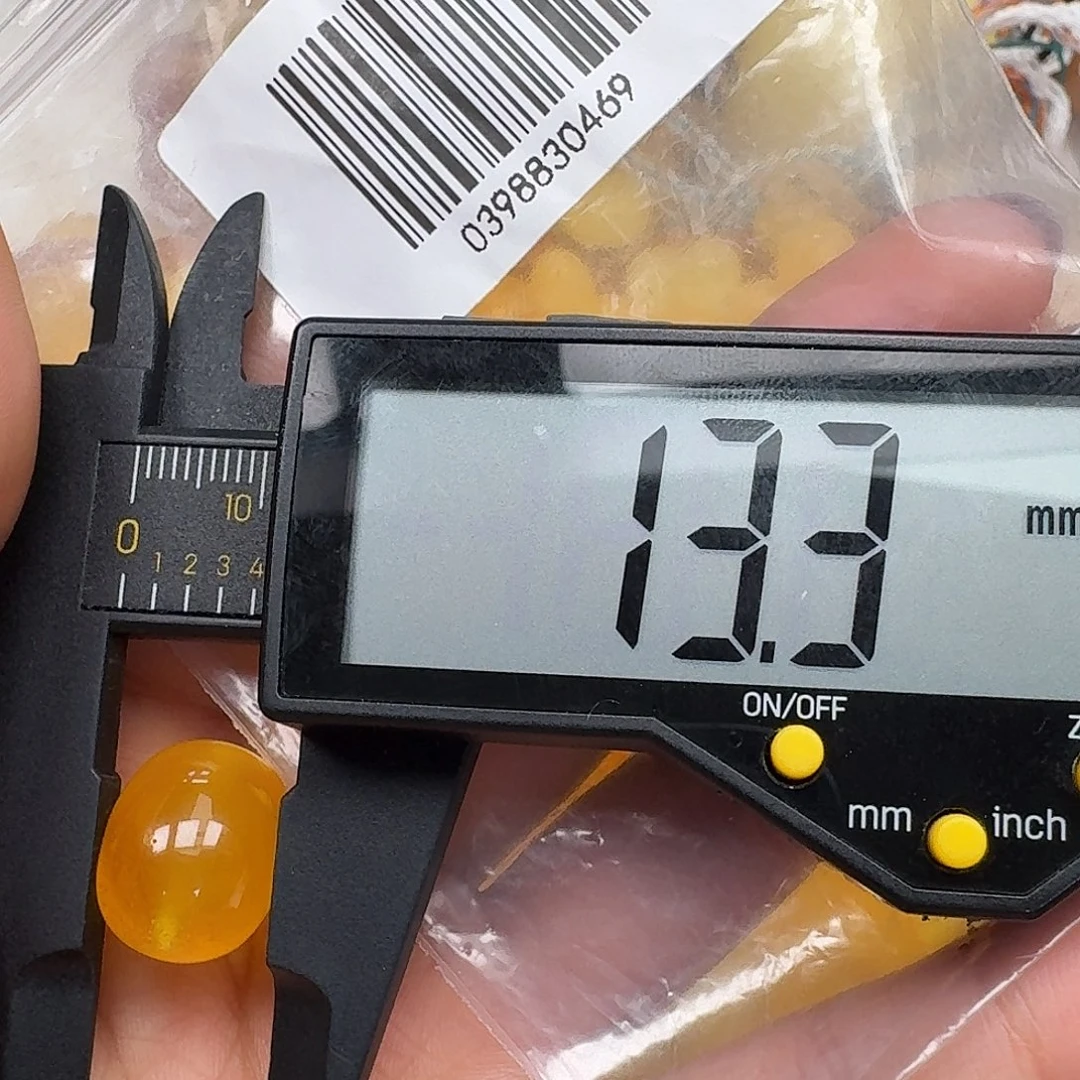 琥珀未镶嵌裸石悠悠