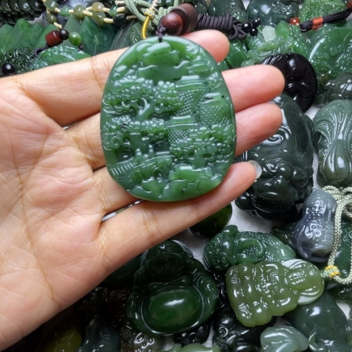 和田玉未镶嵌颈饰