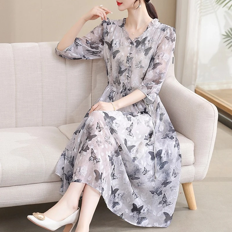 年轻妈妈夏装休闲连衣裙2025新款过膝长裙中老年女夏季碎花裙子