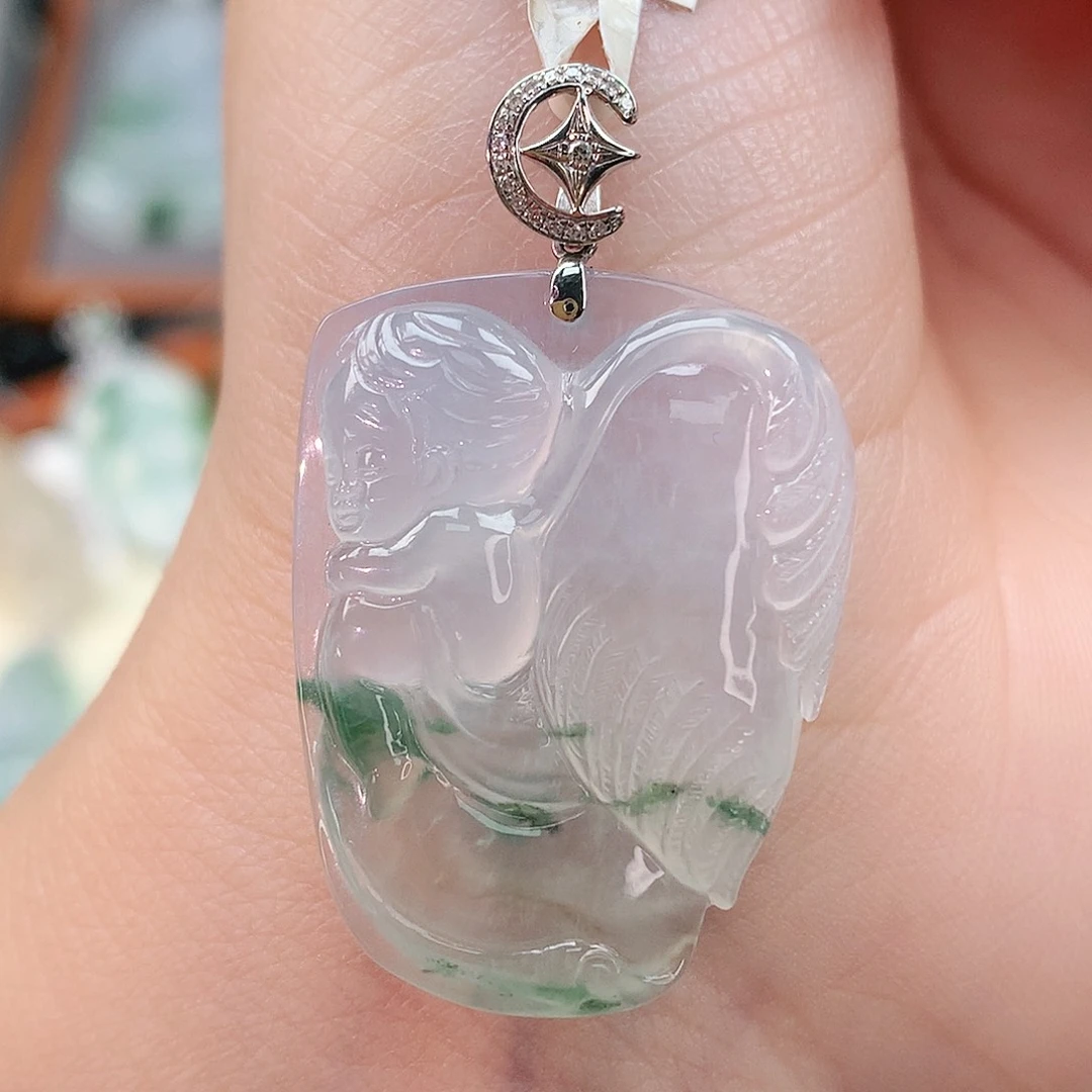 颈饰18K金镶嵌翡翠天使