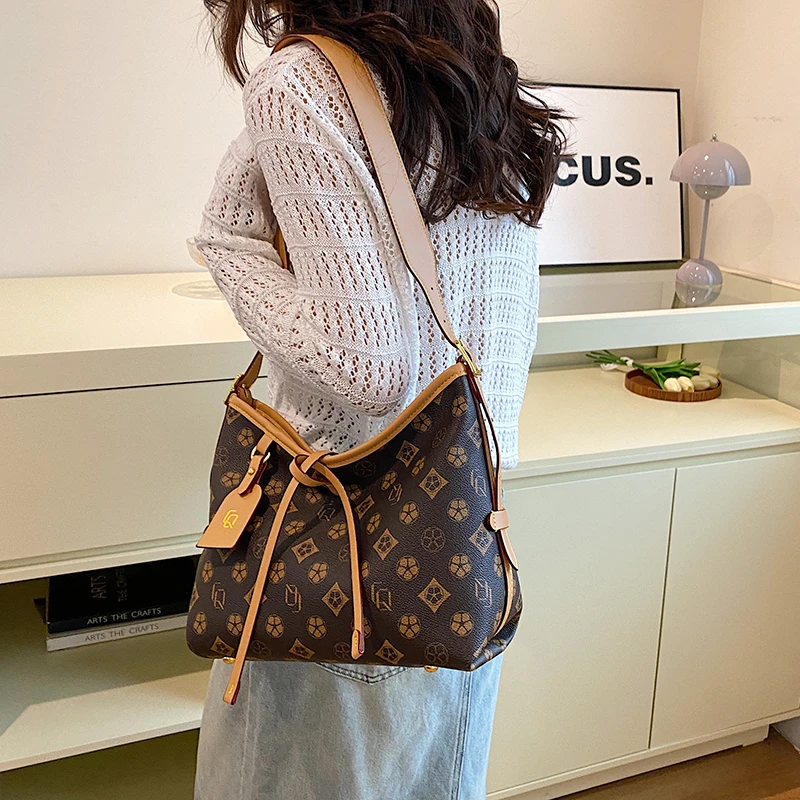 大花棕色洋气女包新款大容量单肩托特包高级感复古斜挎通勤包