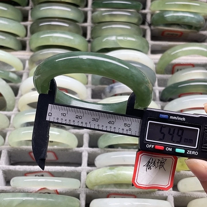 未镶嵌蛇纹石玉手镯97