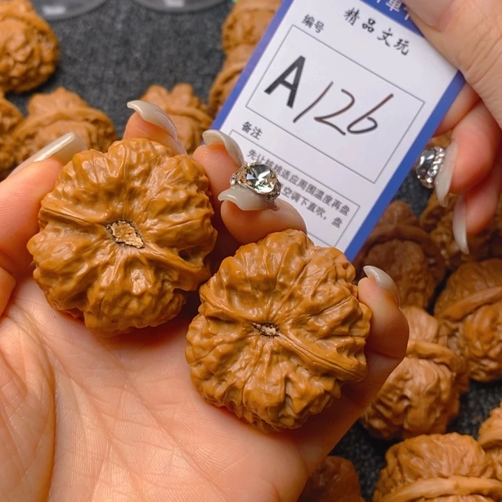 把件文玩核桃斯****n蛤蟆