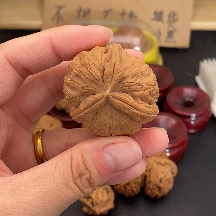 酸***️文玩核桃吊坠黄瑕疵不退不换