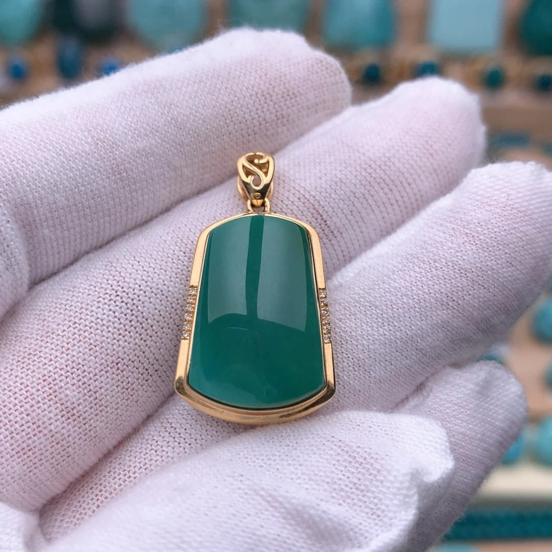 绿松石18K金镶嵌珠宝奇石