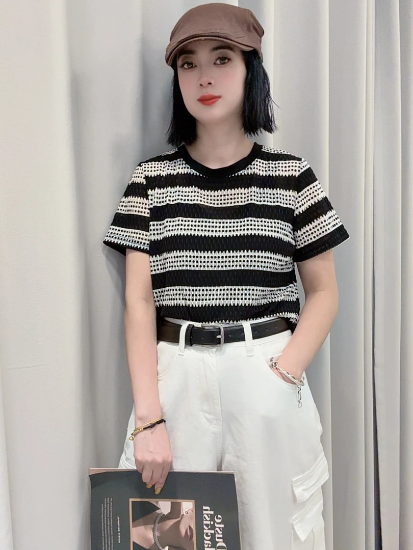 短款条纹镂空短袖针织T恤百搭显瘦设计感套装气质女生韩系ins衣服