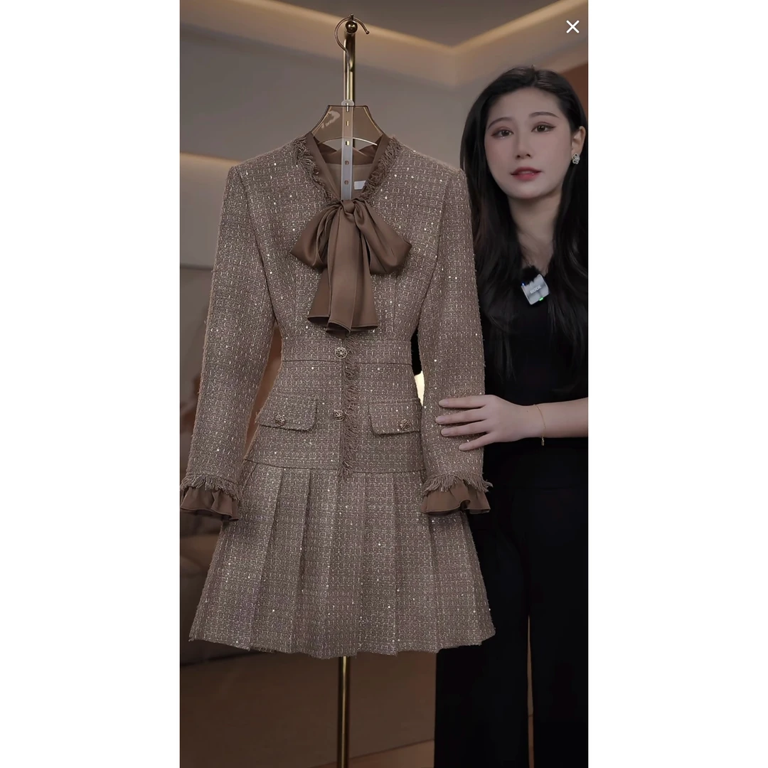 【蒂纳公主轻奢定制】1871秋冬季品牌女装气质收腰长袖小香风连衣裙