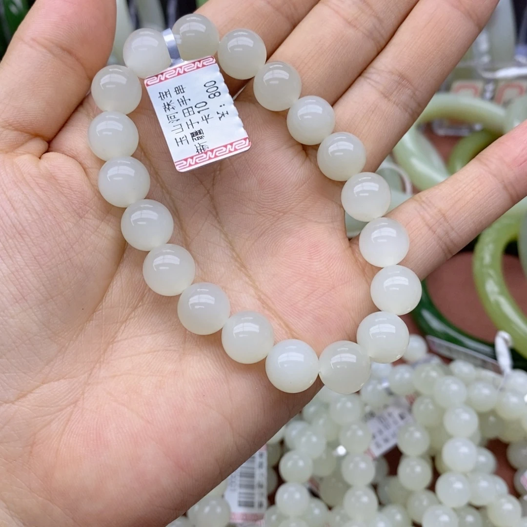 小***奈和田玉未镶嵌手串卡10