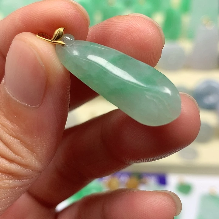 翡翠18K金镶嵌吊坠(不含链)