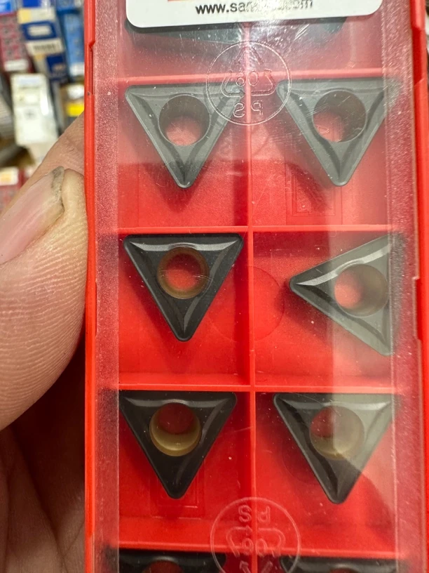 山特维克TC16，加工钢件