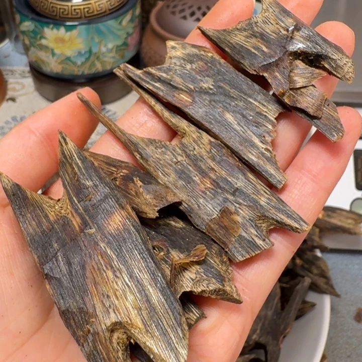 沉香沉香碎屑棋楠张勺子高端树心油块料20克