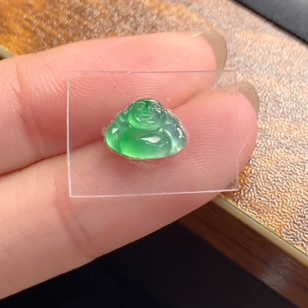 天然缅甸翡翠A货绿佛公买断不退不换-琴