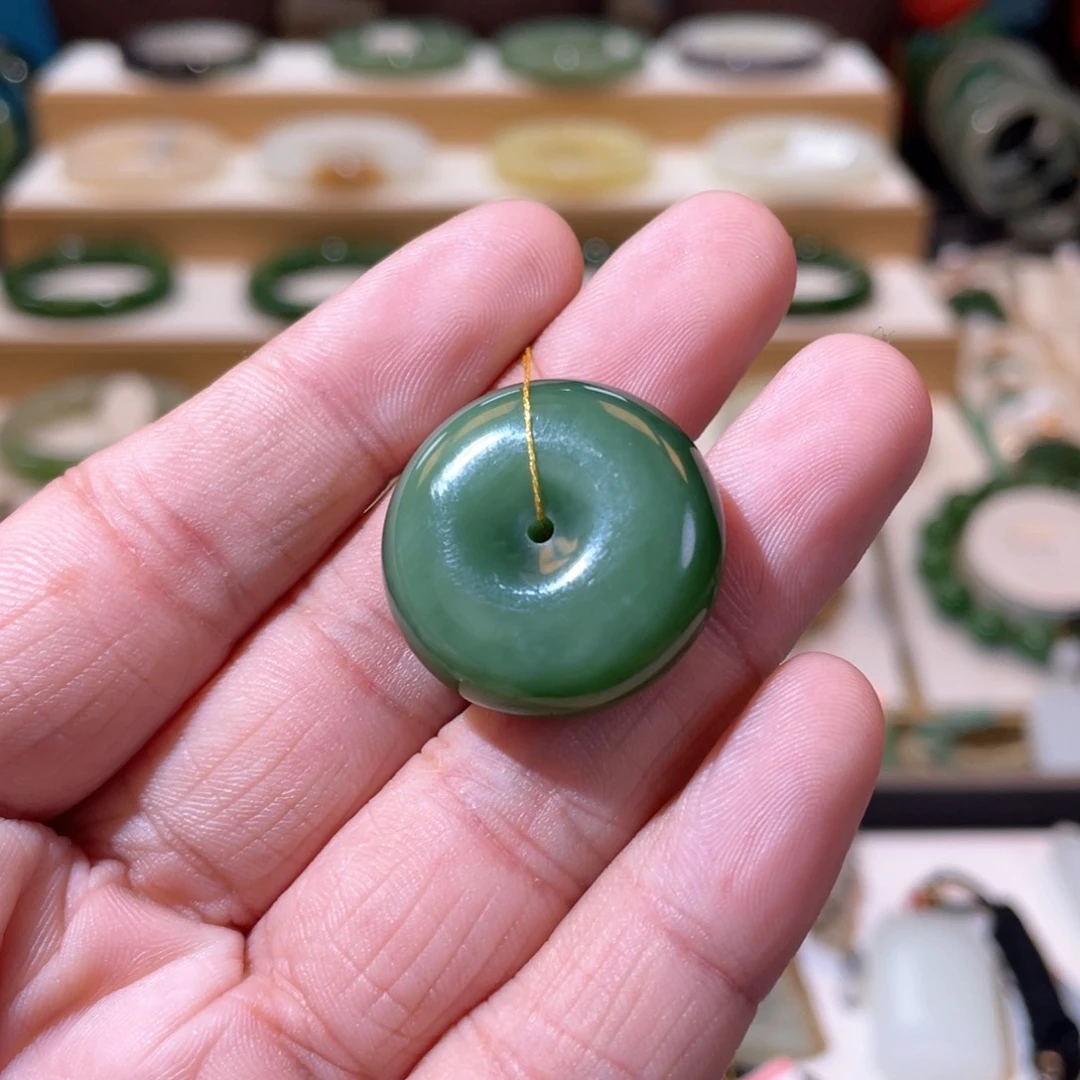 和田玉收藏级碧玉猫眼平安扣未镶嵌
