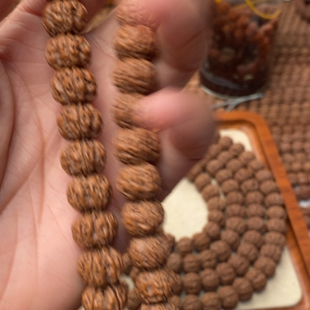 【闪购商品】金刚菩提吊坠（**）凹底梅花手持