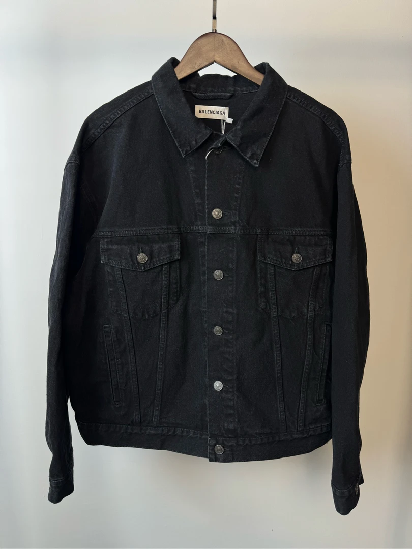 全新未使用 Balenciaga/巴黎世家 水钻水洗做旧夹克/36码/2412295