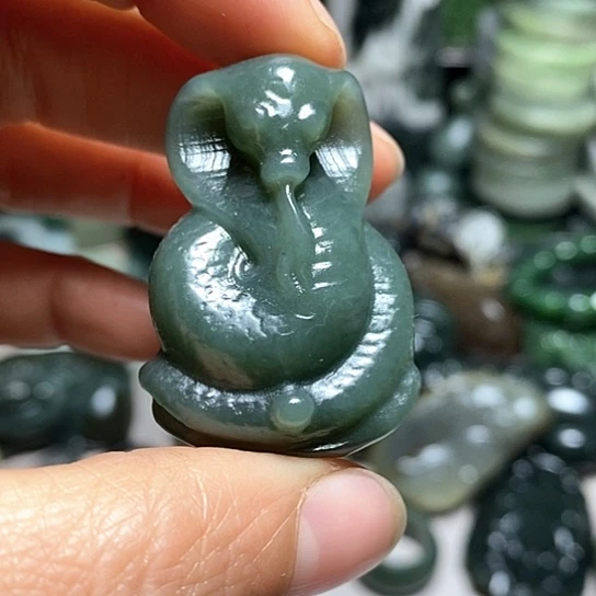 未镶嵌和田玉（糖玉）珠宝半成品