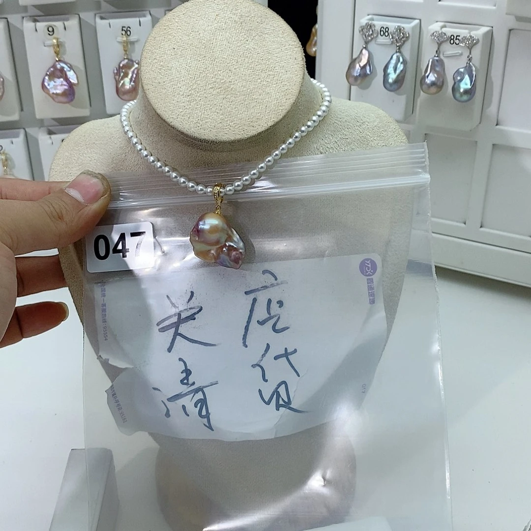 淡水珍珠颈饰合金