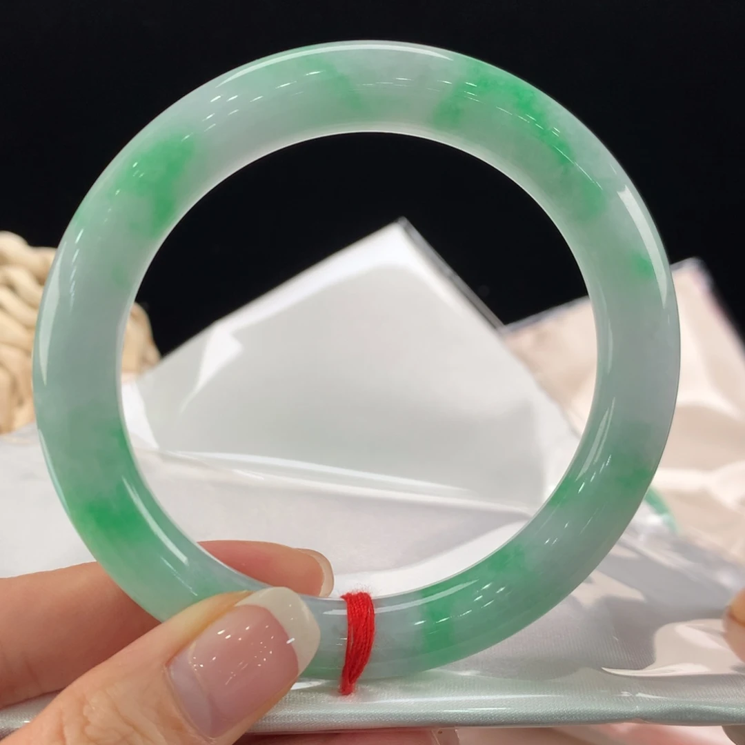 翡翠手镯未镶嵌111-0448