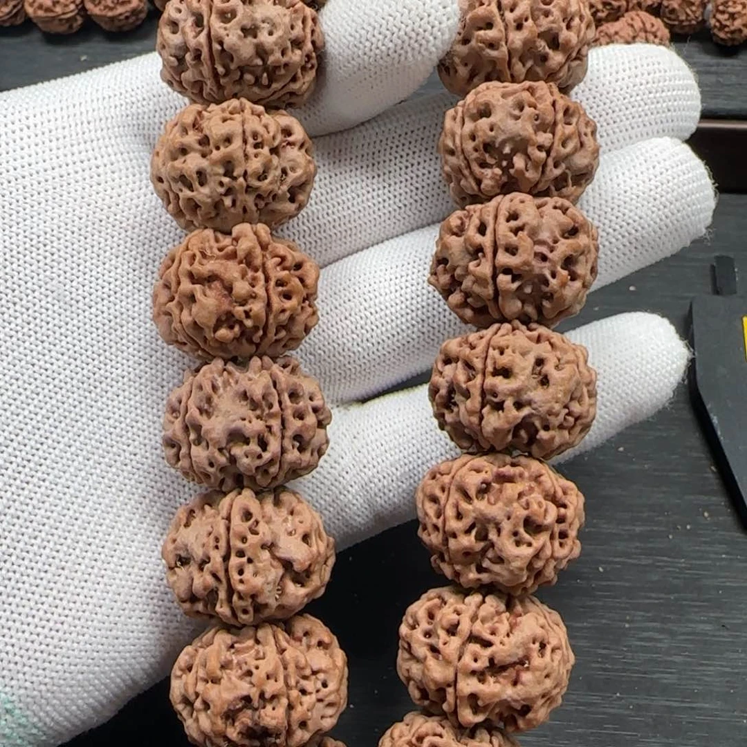 金刚菩提吊坠23+mm飞碟梅花