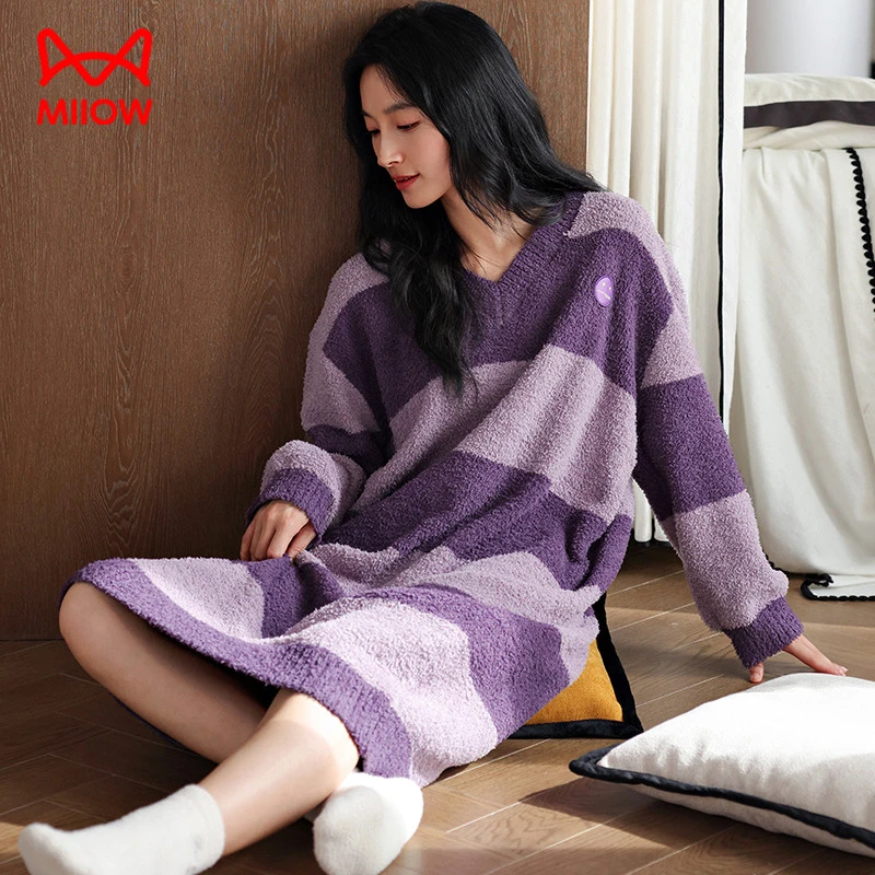 猫人2025新款睡衣女秋冬天连衣裙长袖保暖条纹睡裙半边绒家居服