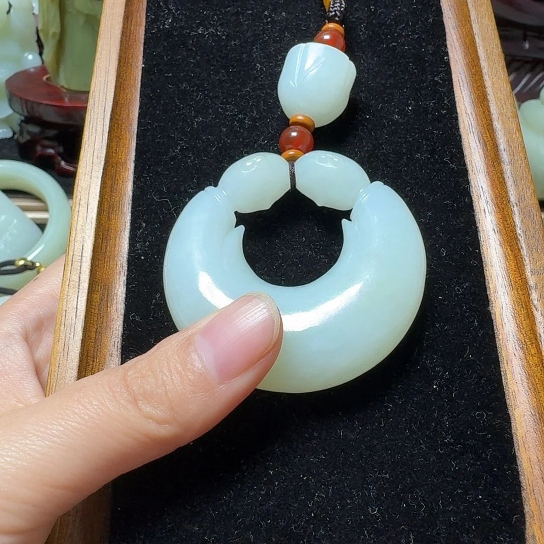 鲍***鲍新号开播 挂件一件