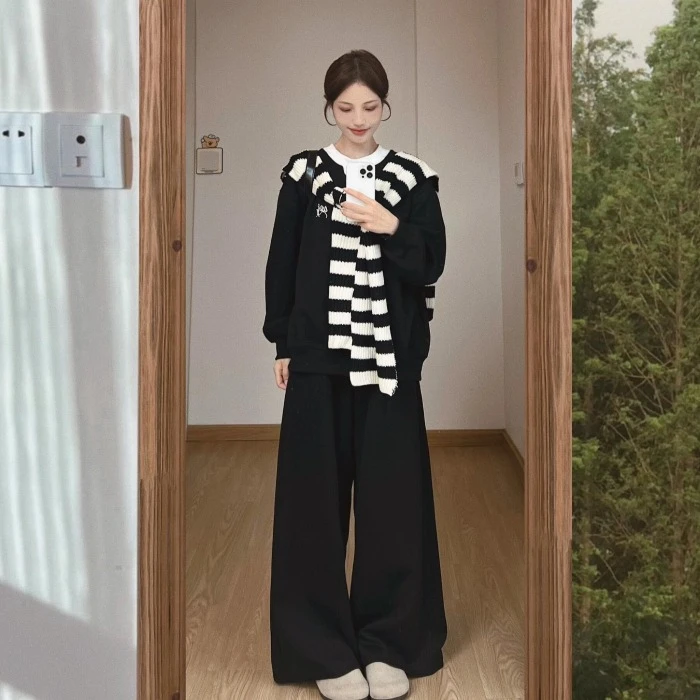 早秋装网红洋气小众炸街女装高级感套装女爆款2025新款秋季三件套