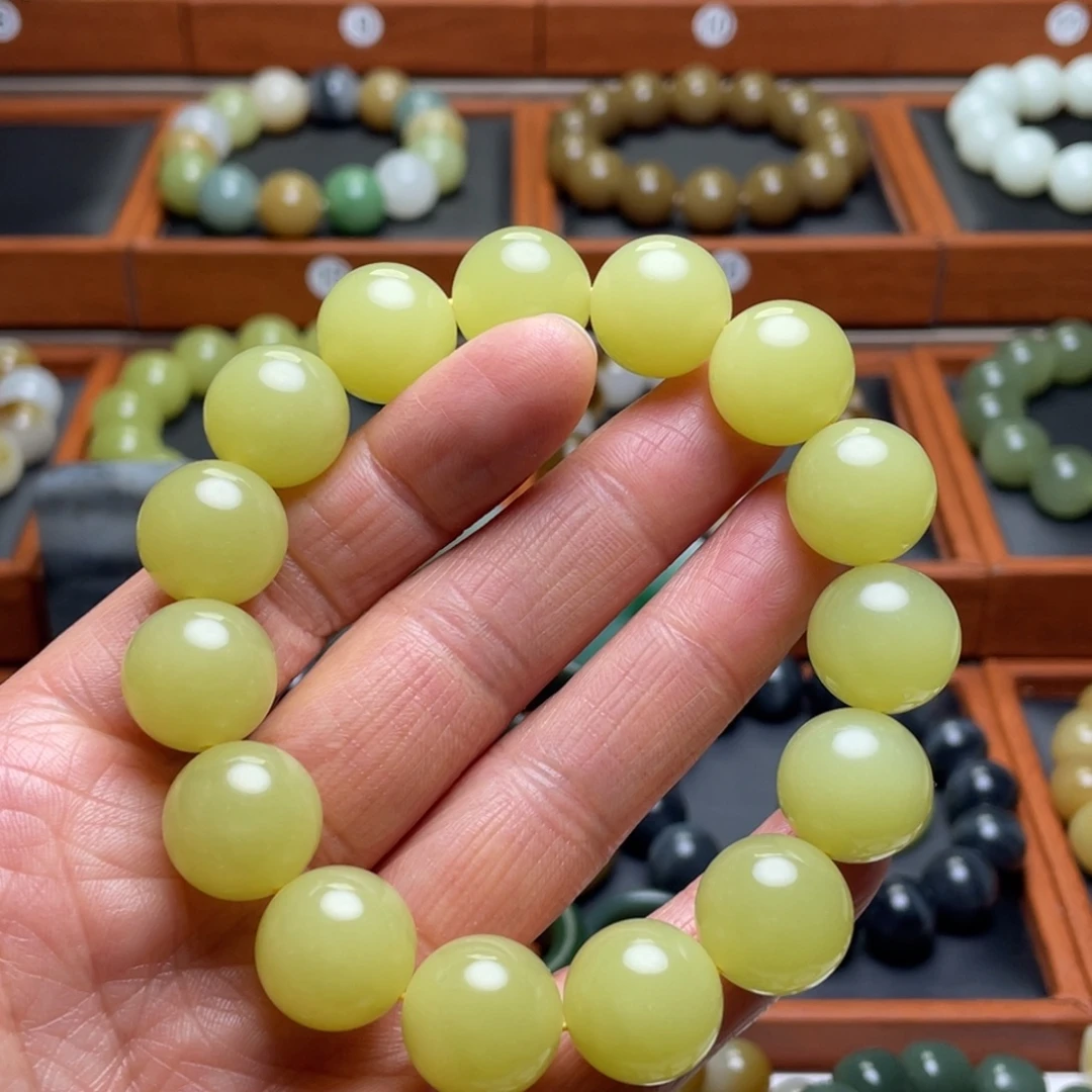 和田玉未镶嵌手串