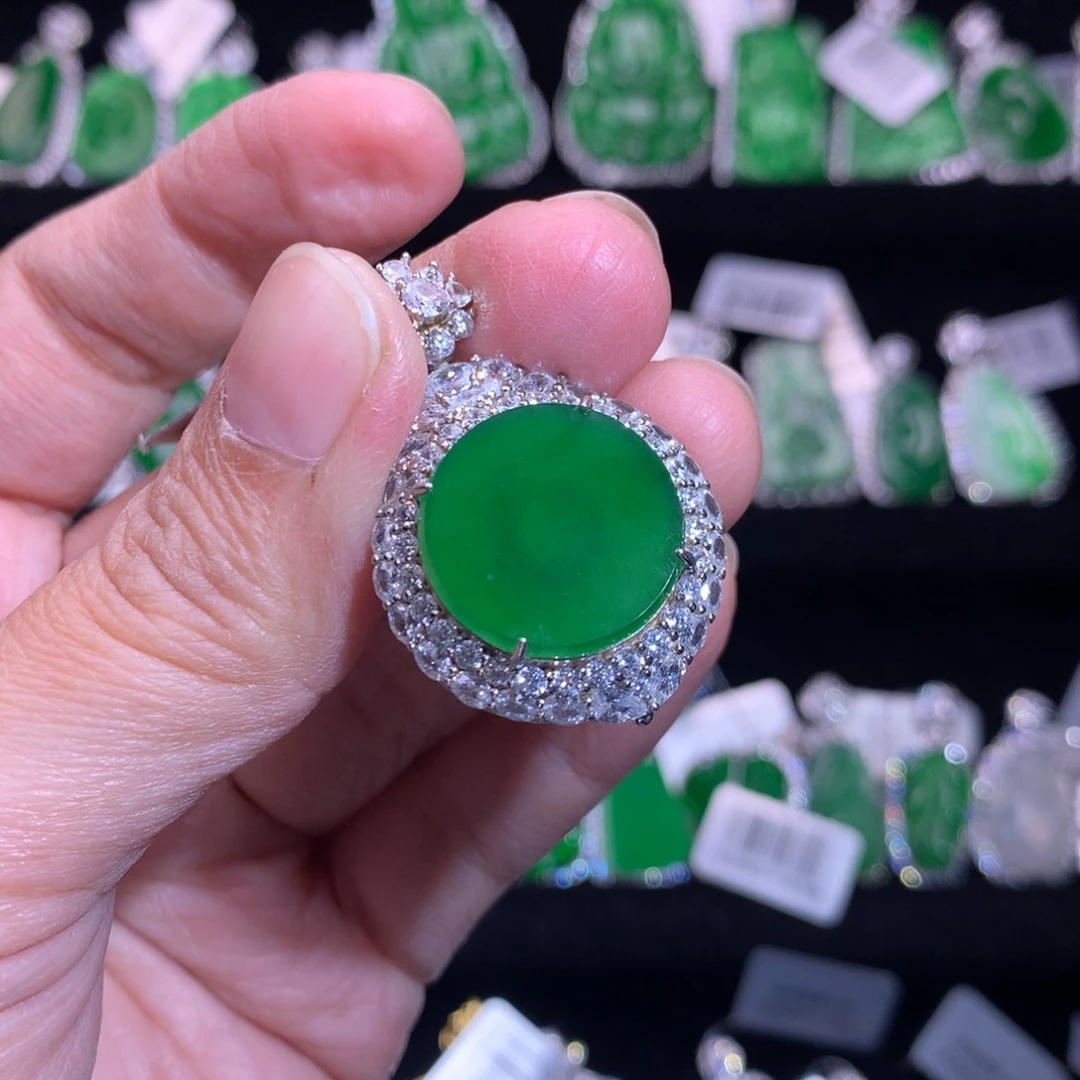 【闪购商品】颈饰银S925镶嵌翡翠