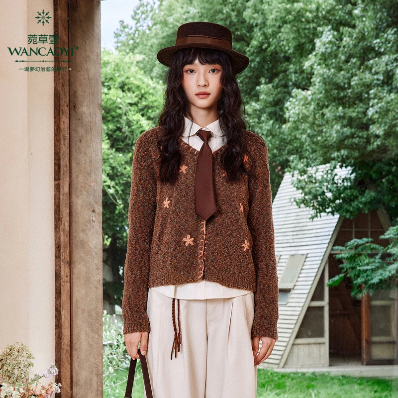 【商场同款】【情调文艺】菀壹2025春季新款复古毛针织衫G32710411