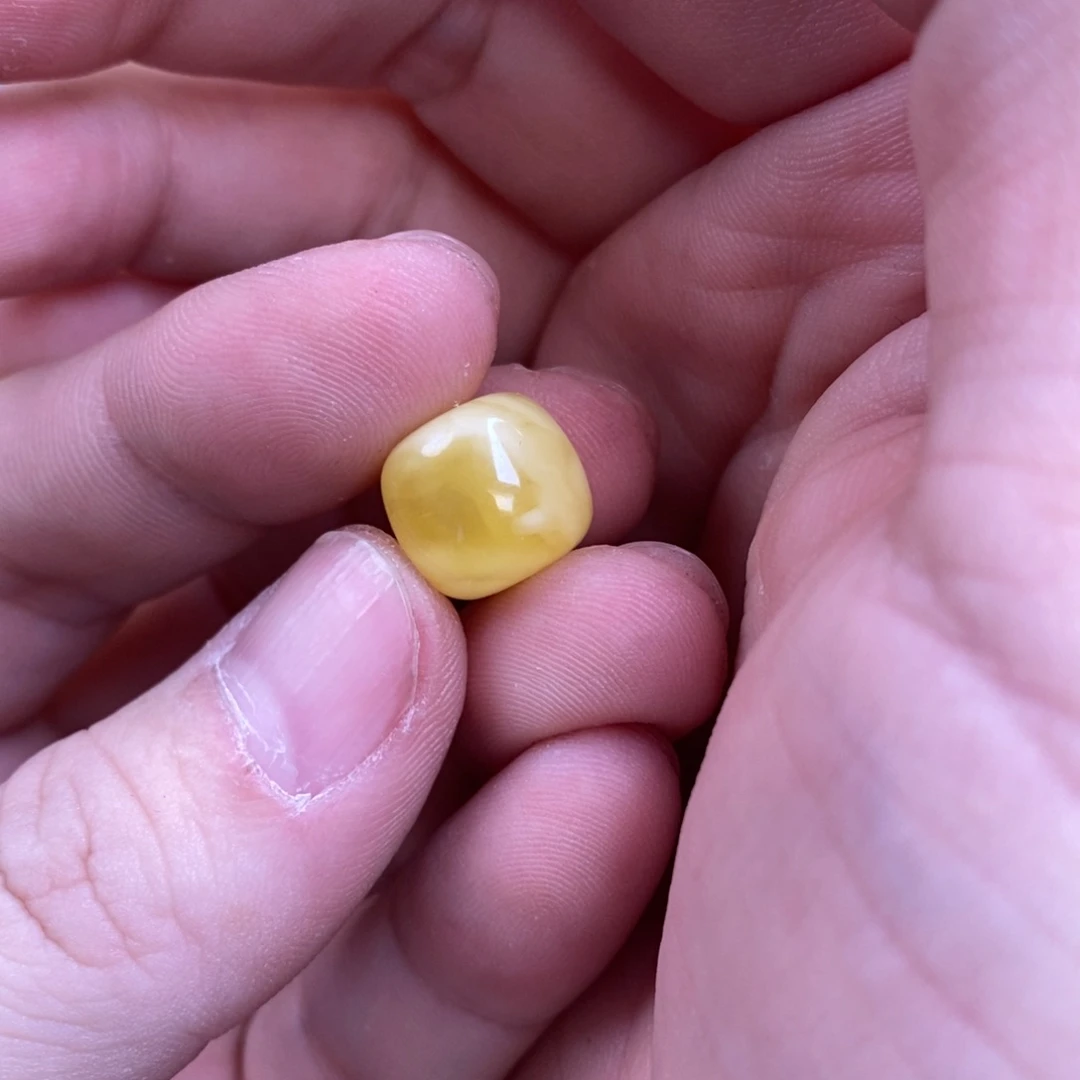 蜜蜡裸石未镶嵌*‍*配饰