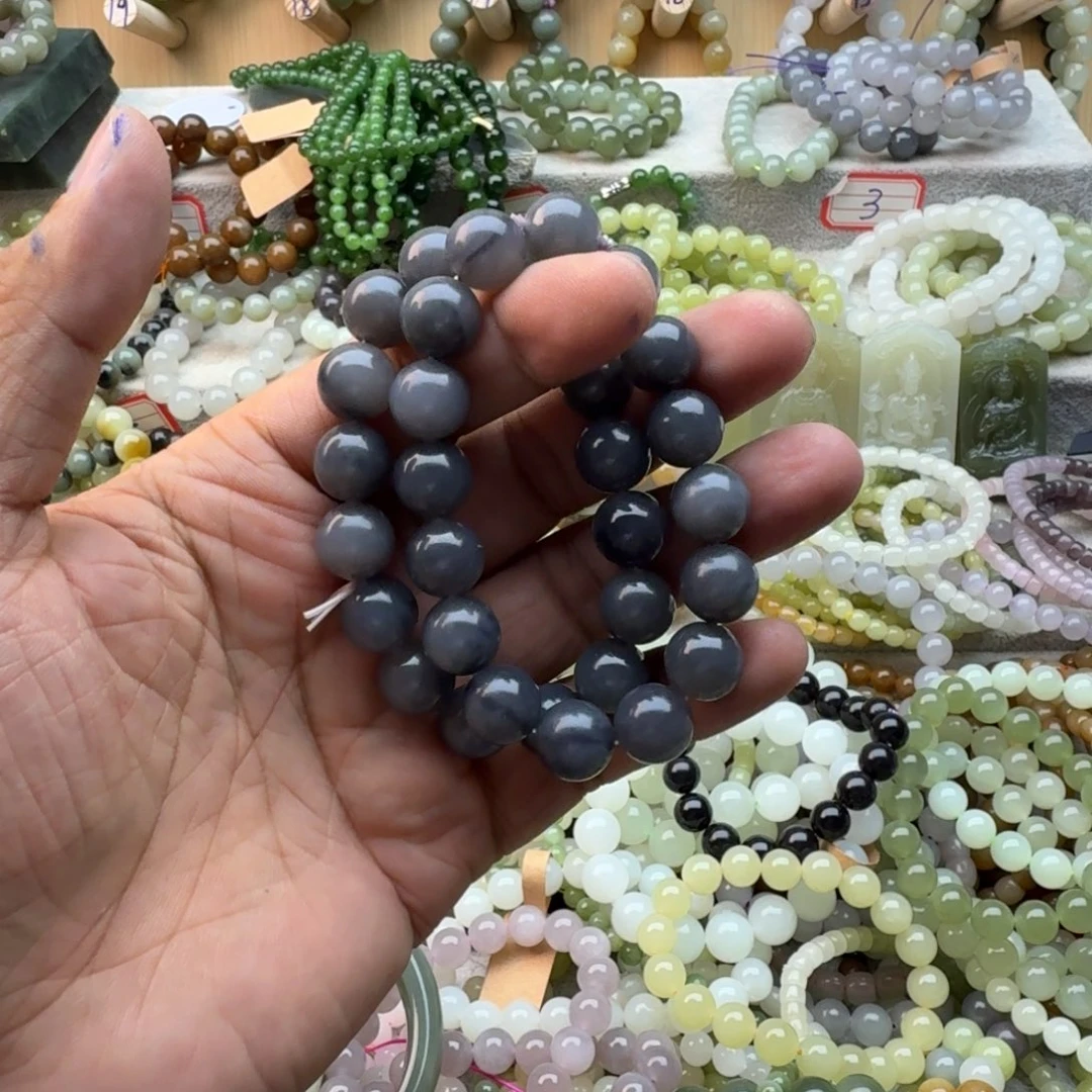 未镶嵌手串和田玉多样性发一