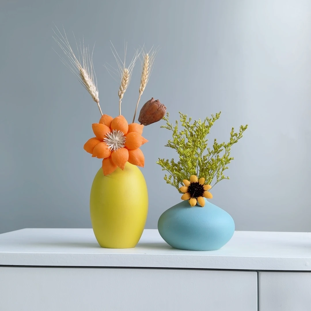摆件陶瓷小花瓶含花总高约20-30cm