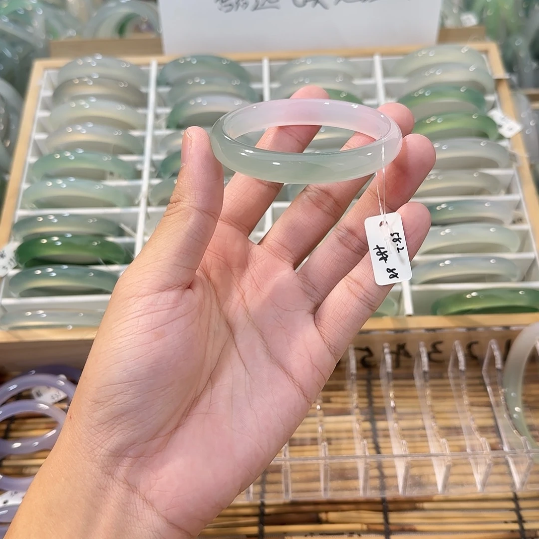 玛瑙/玉髓未镶嵌手镯圈口58.2