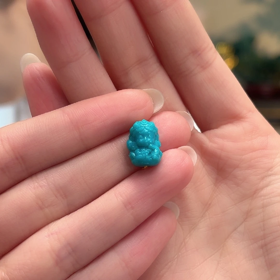 绿松石未镶嵌颈饰