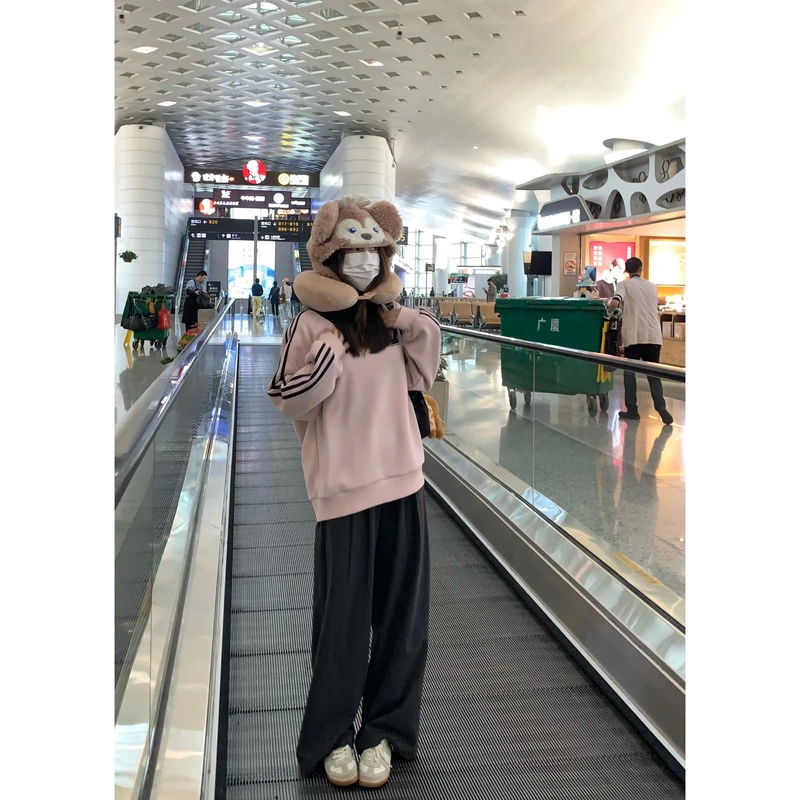 Halonini 童趣游园会 学院感kitty印花V领粉色套头休闲韩系卫衣女